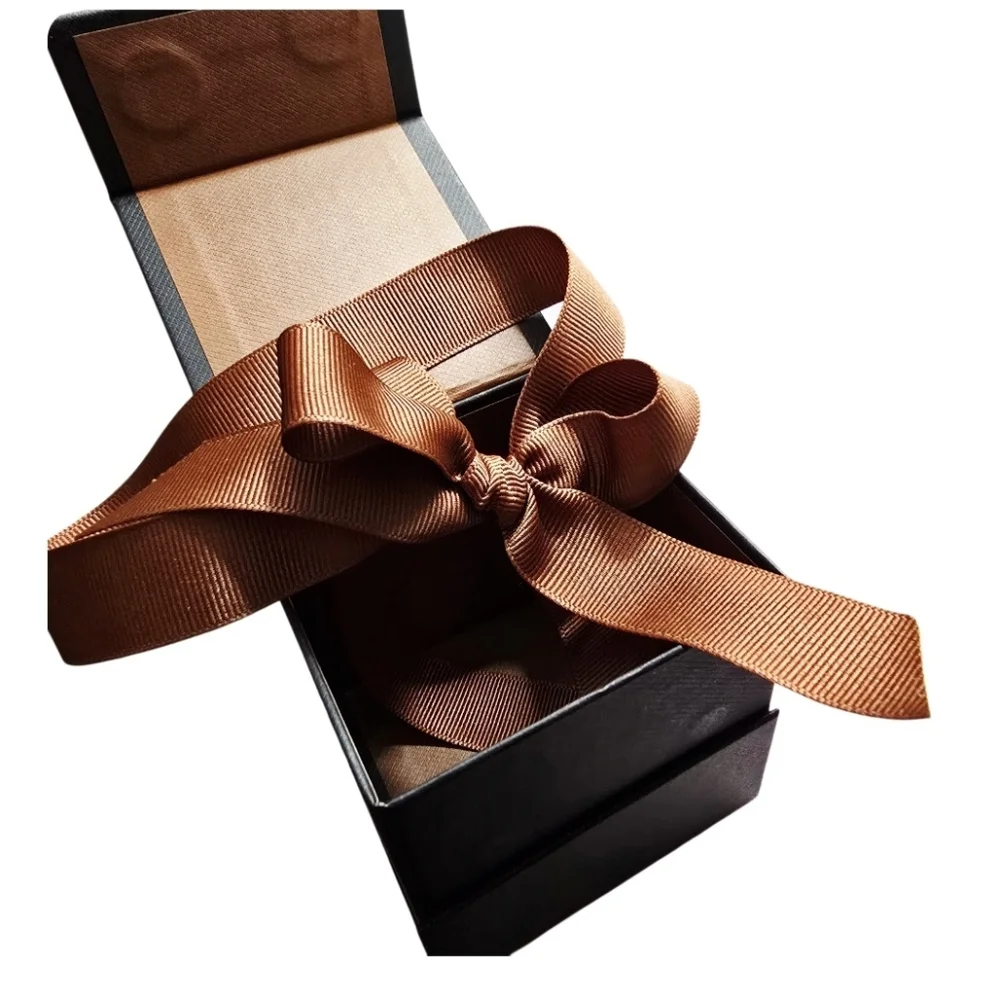 Coach magnetic gift box